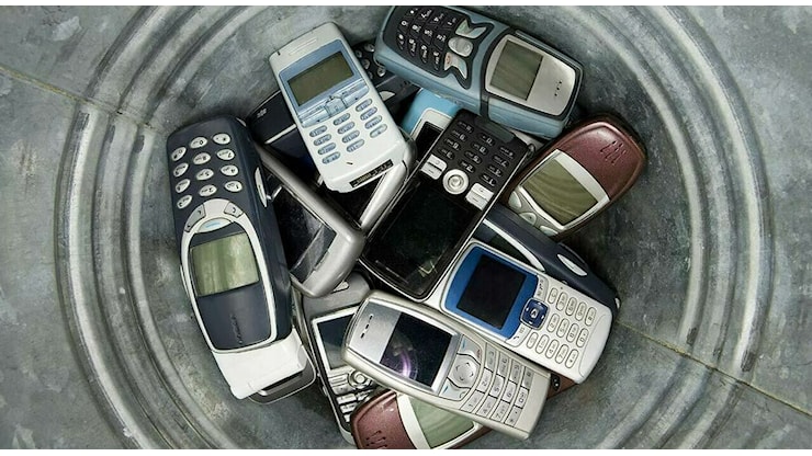 Vecchi cellulari più ricercati dai collezionisti, ecco quali sono e quanto valgono oggi - Il Messaggero