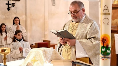 L'ultima Messa, cinque sacerdoti morti sull'altare nel 2026: da Guayaquil alla Nigeria