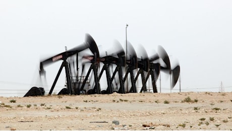 Il petrolio si avvicina ai 100 dollari mentre gli attacchi nel Mar Rosso prendono di mira le petroliere