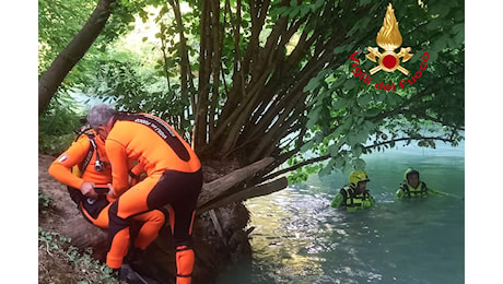 Tragedia a Colle di Val d'Elsa: si tuffa nel fiume e non riemerge, ritrovato senza vita dopo ore di ricerche