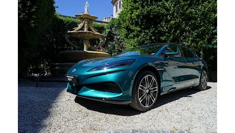 Auto, i marchi cinesi restano all'1,4% nel premium europeo ma preparano 17 nuovi modelli