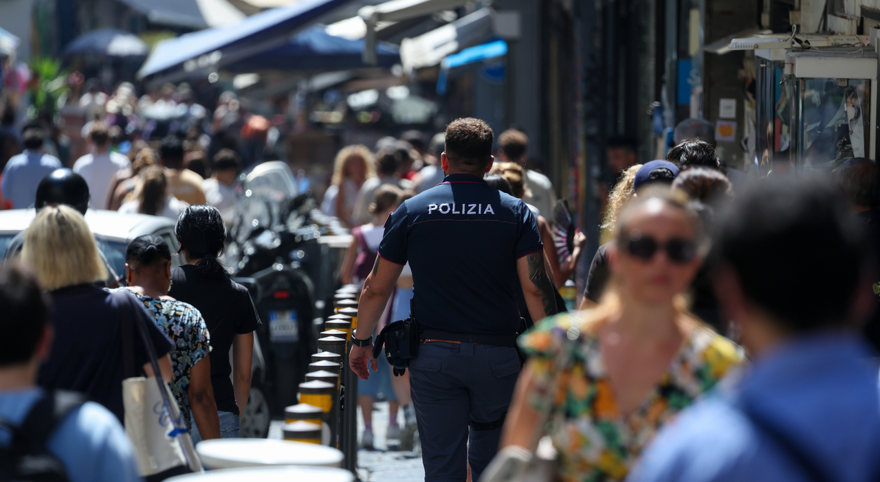 Napoli, spari a Montesanto: si indaga per identificare le altre persone coinvolte