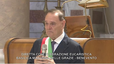 Mastella annuncia la sua malattia in chiesa:Pregate per me, non so se ce la faccio"