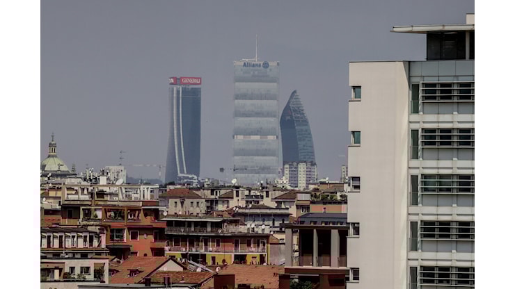 Sistema Milano, sequestrata la torre “Unico-Brera” - Il Manifesto