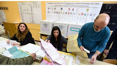 Tessera elettorale digitale, il governo accelera: si voterà con lo smartphone nel 2027